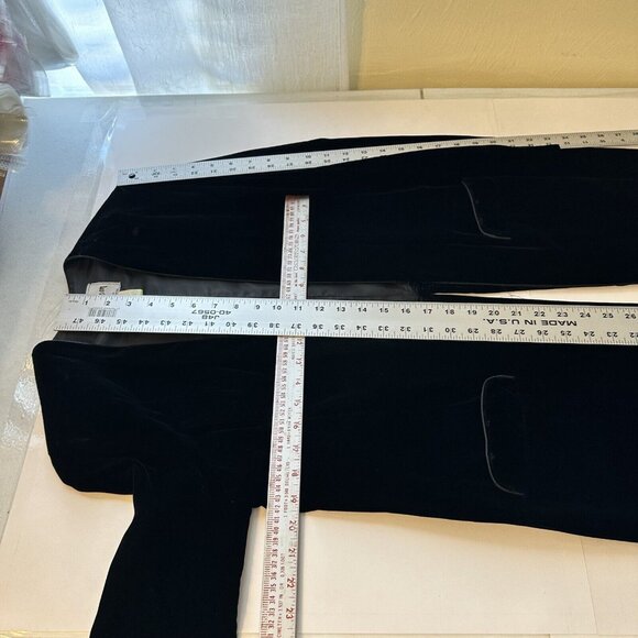 Vintage Womens Charm Black Velvet Opera Coat & Skirt Set SZ Small Hollywood USA - Picture 3 of 16